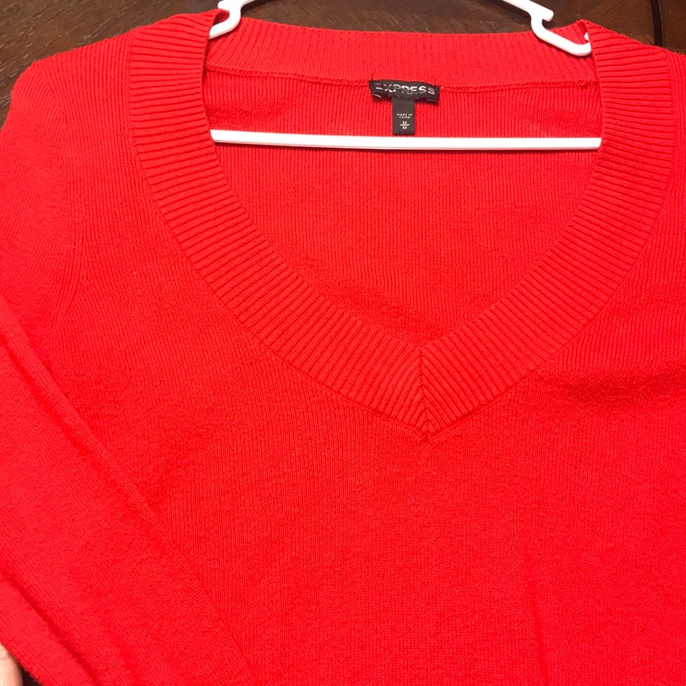 Express Sweater - Picture 2 of 3